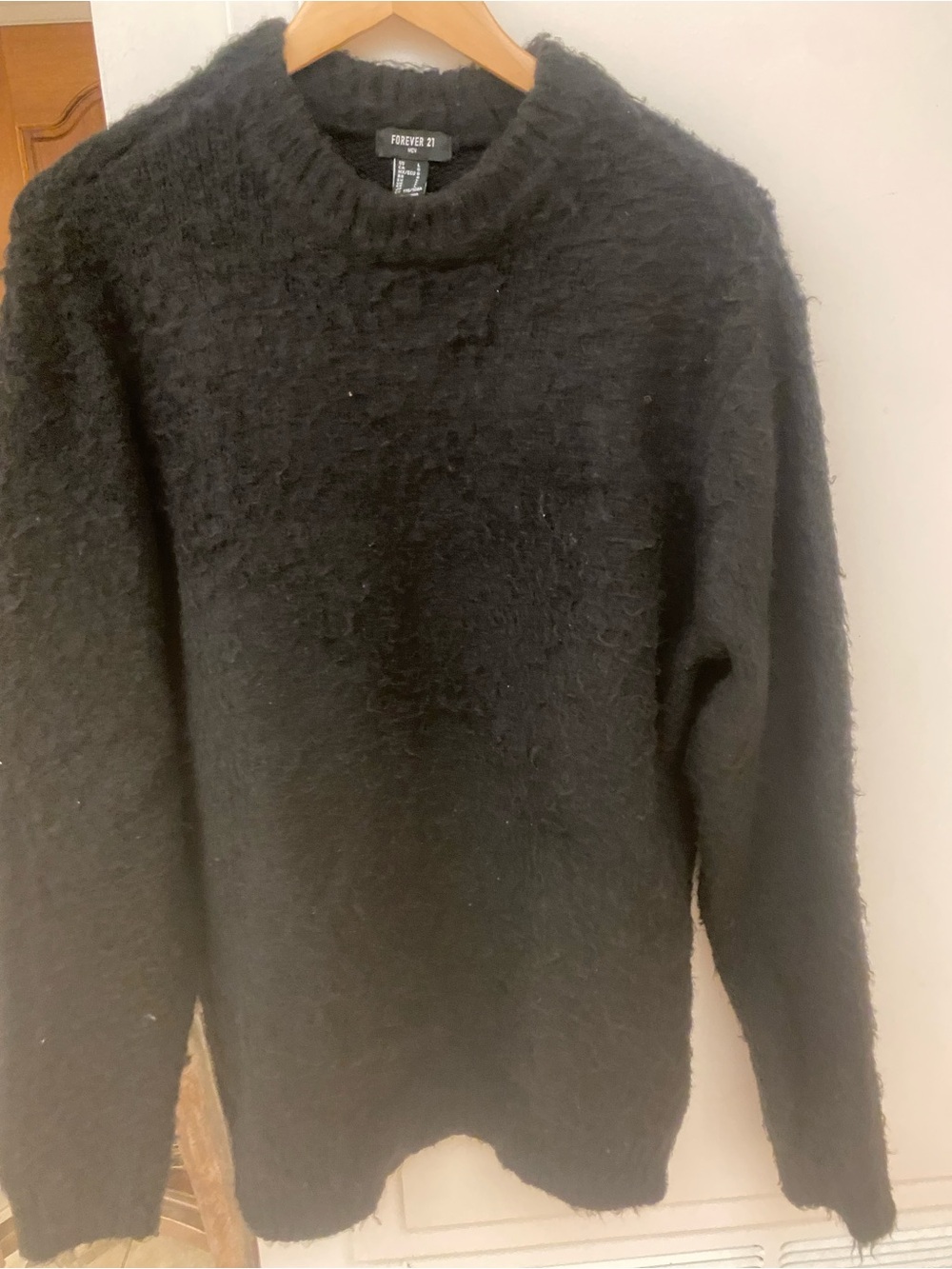 Forever 21 Men's Black Fuzzy Crewneck Sweater